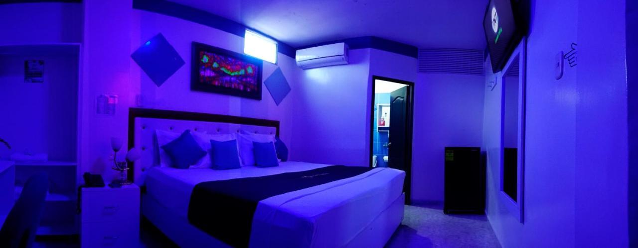 Hotel Luna Azul Florencia  Esterno foto